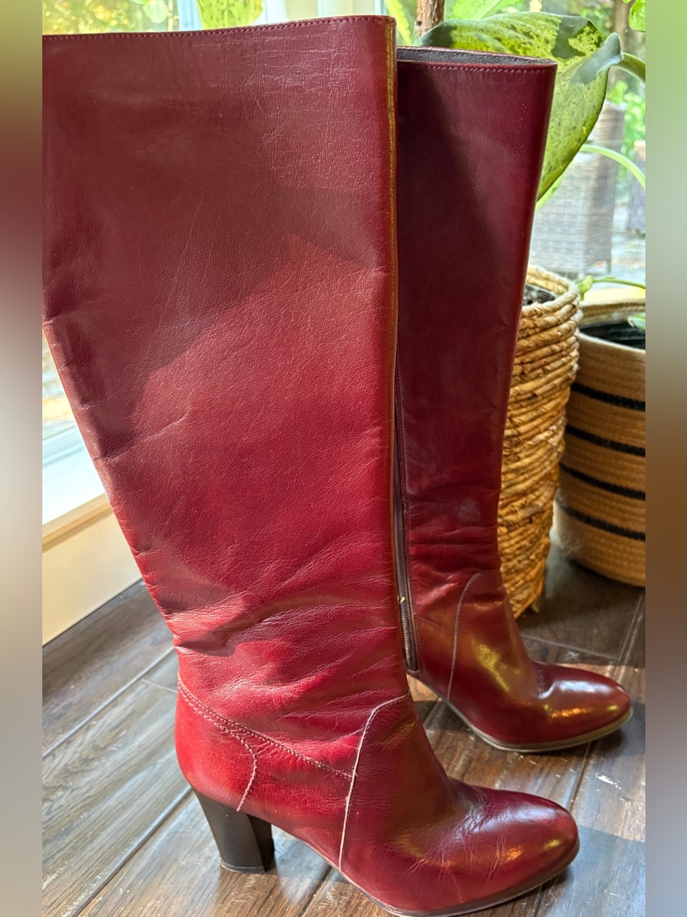 Benetton heeled leather boots